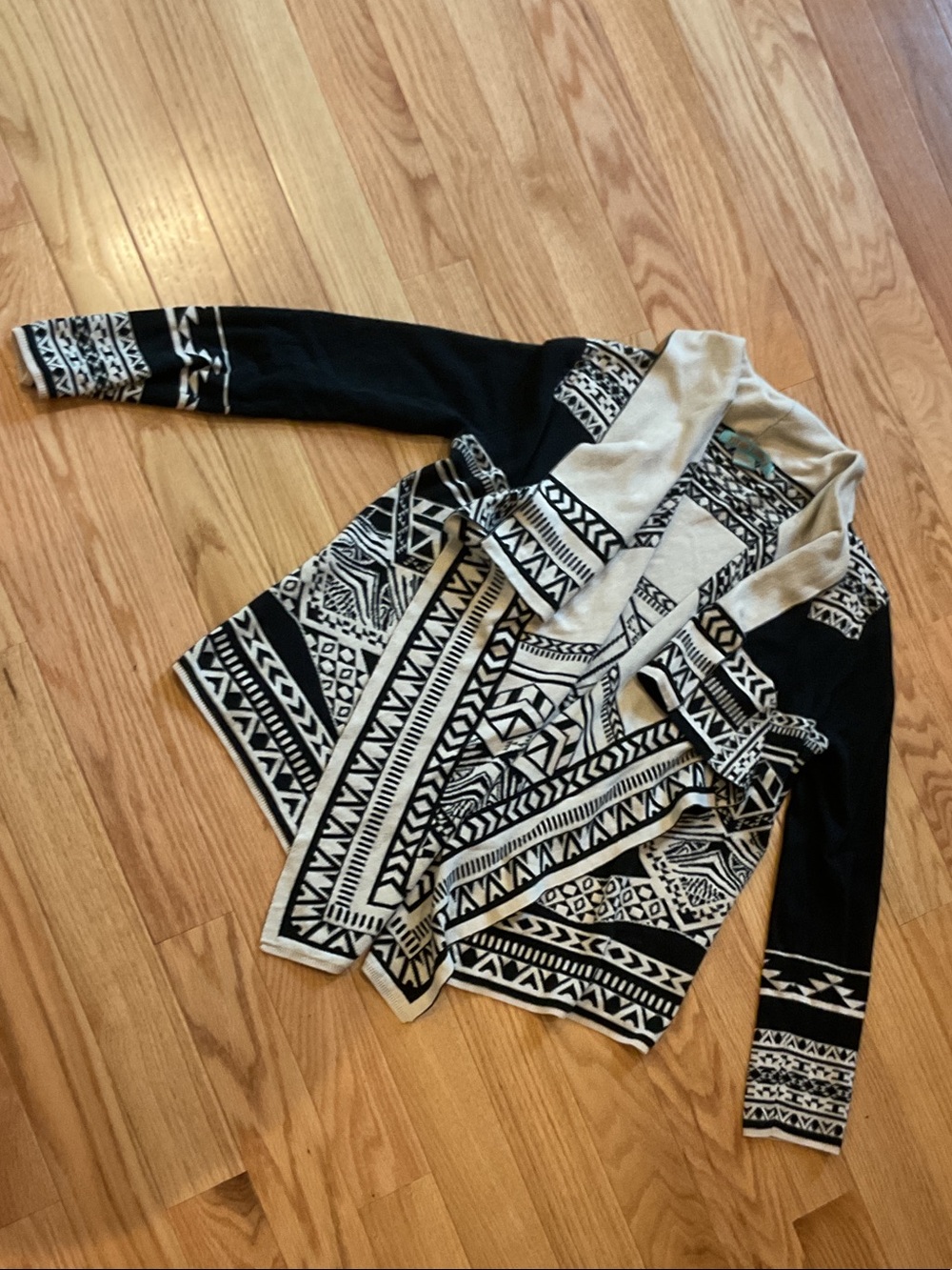 Flying Tomato Black Cream Aztec Women's Sweater Cardigan large distressed elbows - Picture 2 of 13